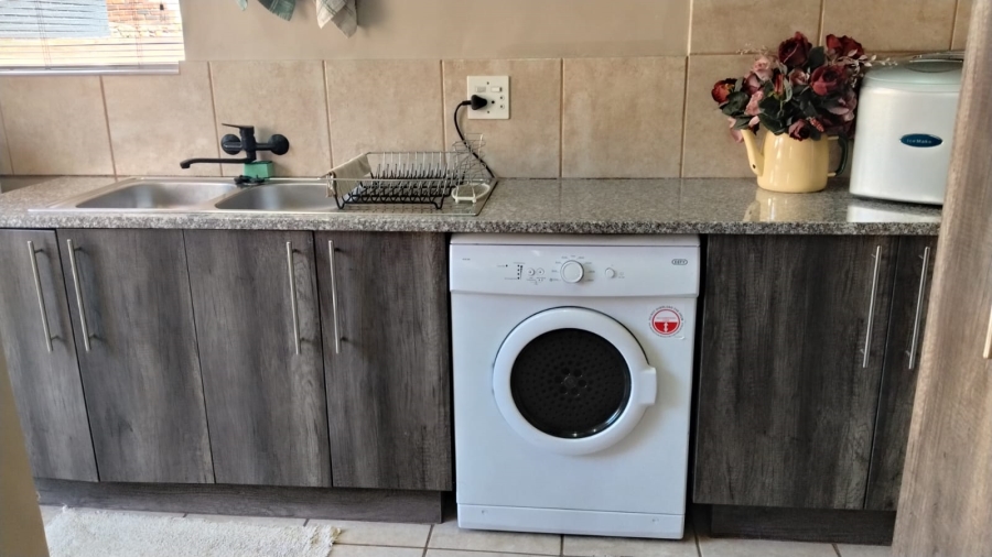 3 Bedroom Property for Sale in Rangeview Gauteng