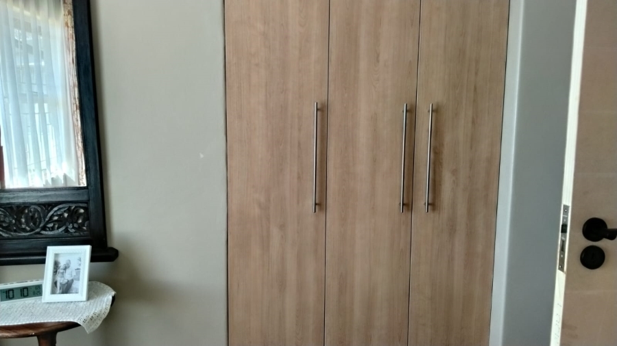 3 Bedroom Property for Sale in Rangeview Gauteng