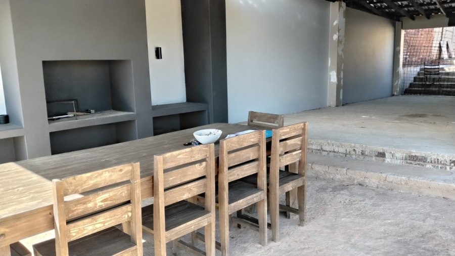 3 Bedroom Property for Sale in Rangeview Gauteng