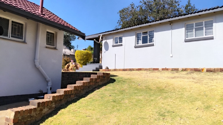 3 Bedroom Property for Sale in Rangeview Gauteng