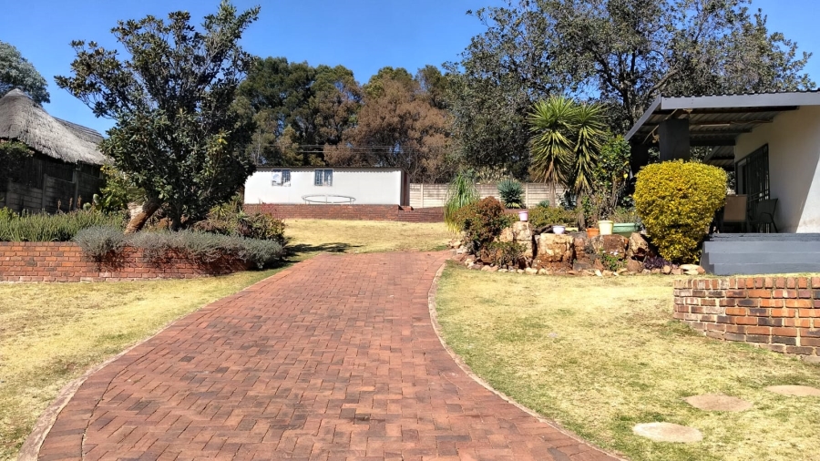 3 Bedroom Property for Sale in Rangeview Gauteng