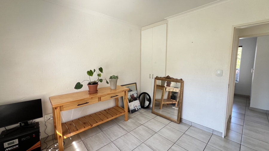 3 Bedroom Property for Sale in Wilgeheuwel Gauteng