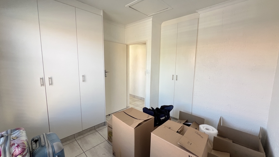 3 Bedroom Property for Sale in Wilgeheuwel Gauteng