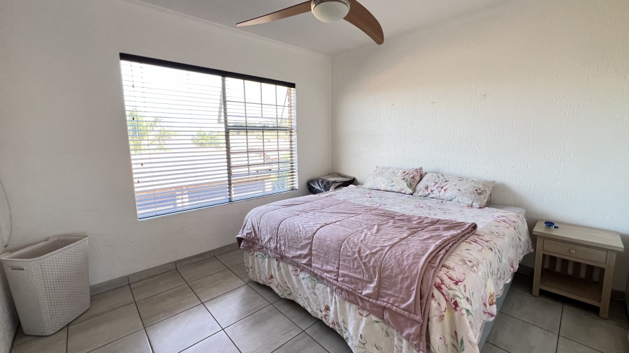 3 Bedroom Property for Sale in Wilgeheuwel Gauteng