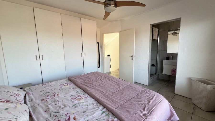 3 Bedroom Property for Sale in Wilgeheuwel Gauteng