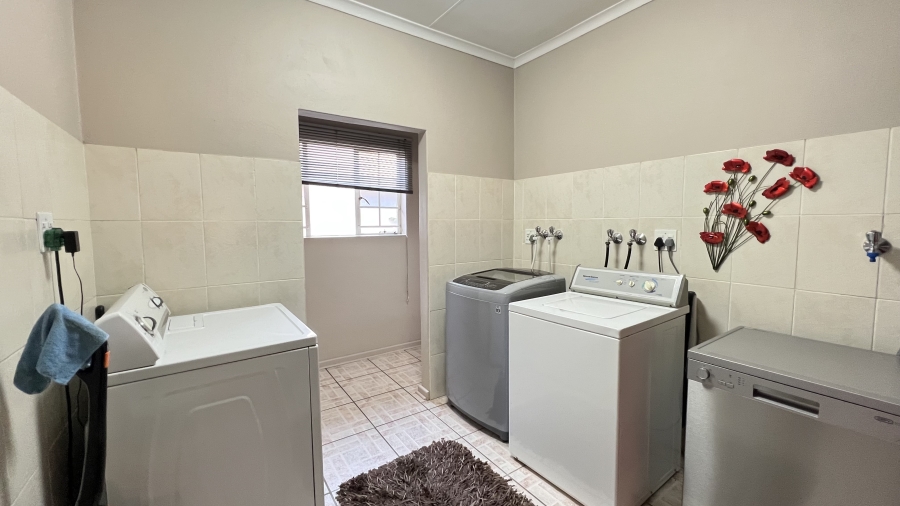 3 Bedroom Property for Sale in Greenhills Gauteng