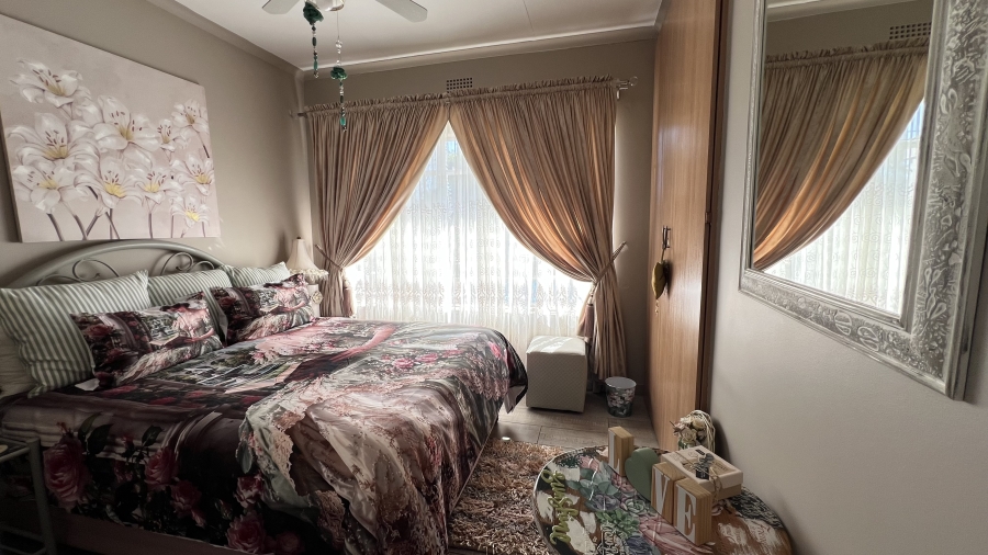 3 Bedroom Property for Sale in Greenhills Gauteng