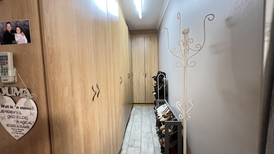 3 Bedroom Property for Sale in Greenhills Gauteng