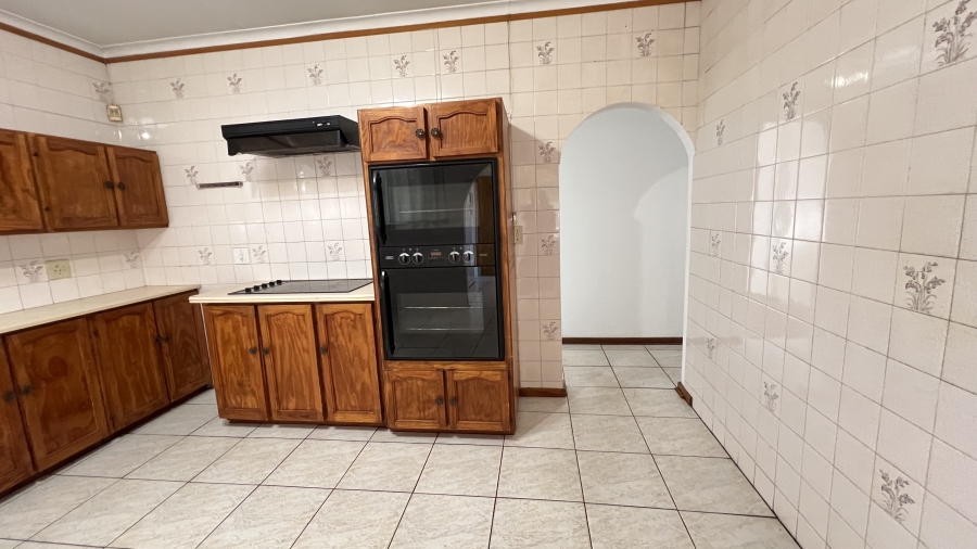3 Bedroom Property for Sale in Helikonpark Gauteng