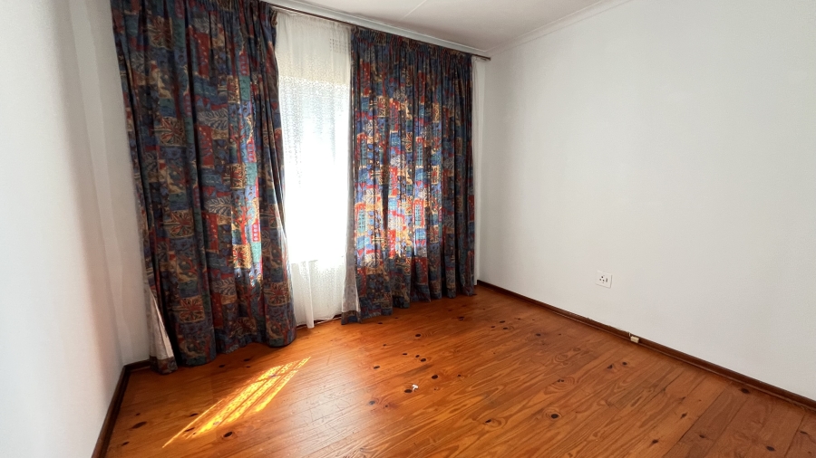 3 Bedroom Property for Sale in Helikonpark Gauteng