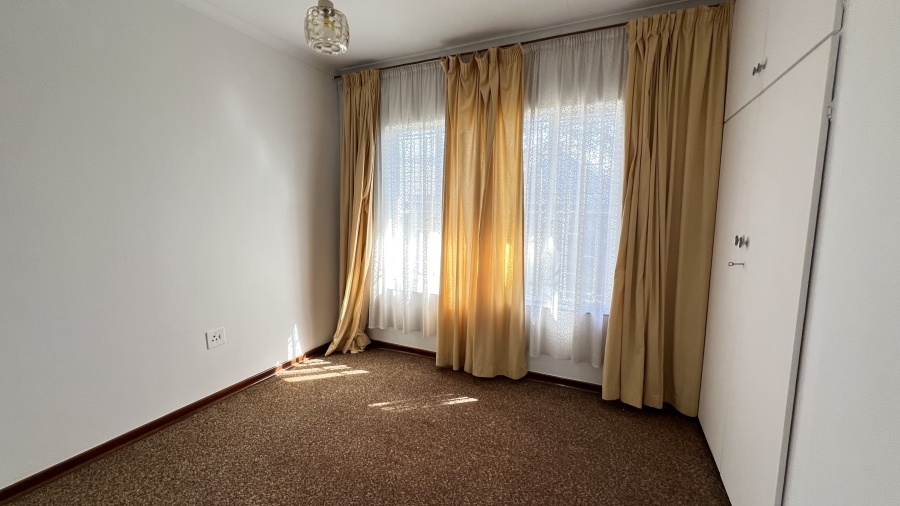 3 Bedroom Property for Sale in Helikonpark Gauteng