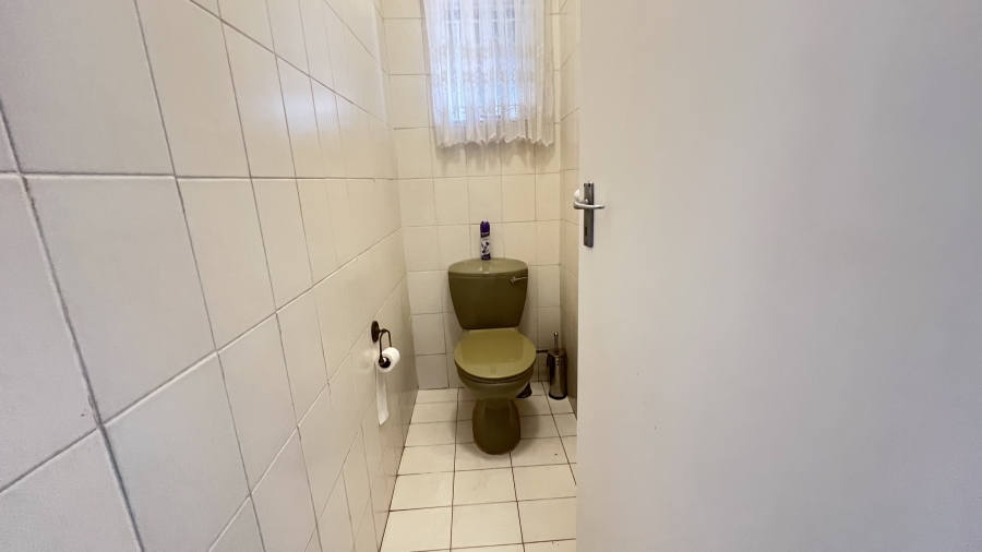 3 Bedroom Property for Sale in Helikonpark Gauteng