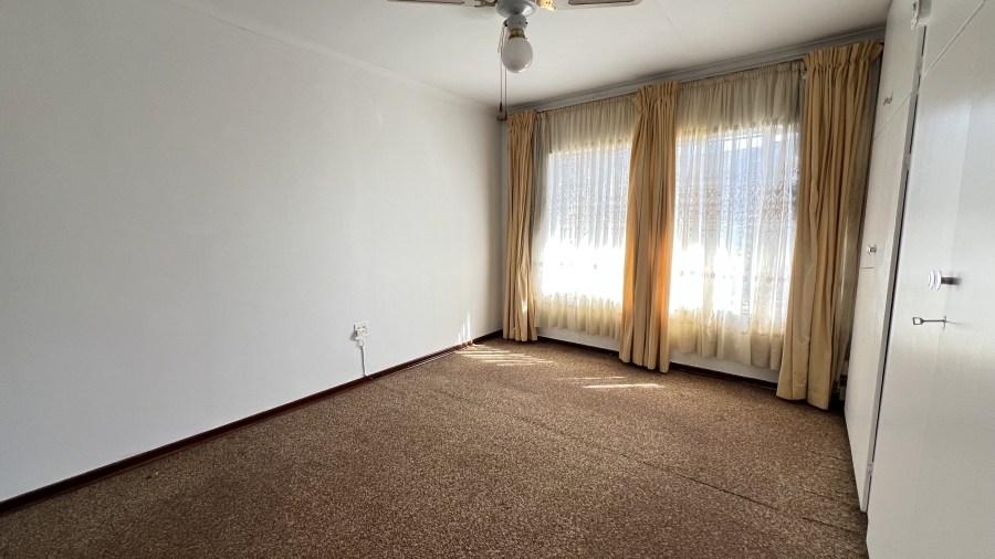 3 Bedroom Property for Sale in Helikonpark Gauteng
