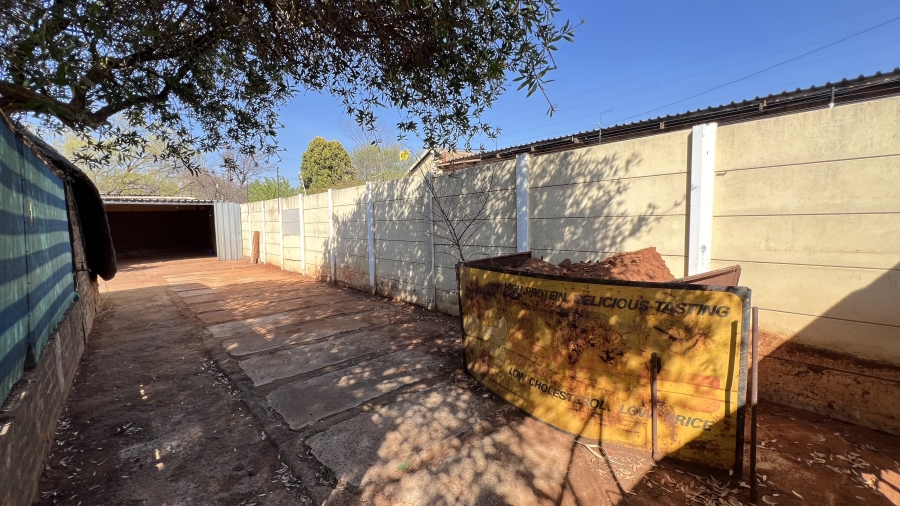 3 Bedroom Property for Sale in Helikonpark Gauteng