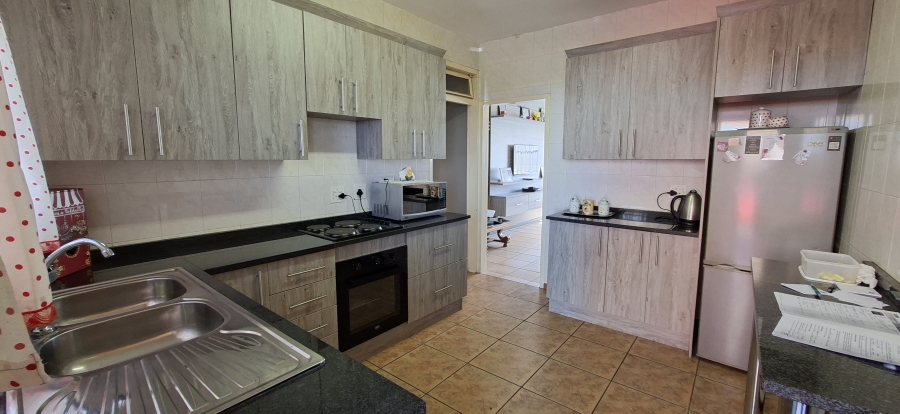 2 Bedroom Property for Sale in Kenmare Gauteng