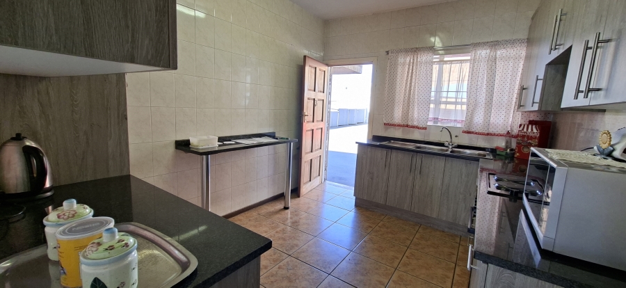 2 Bedroom Property for Sale in Kenmare Gauteng