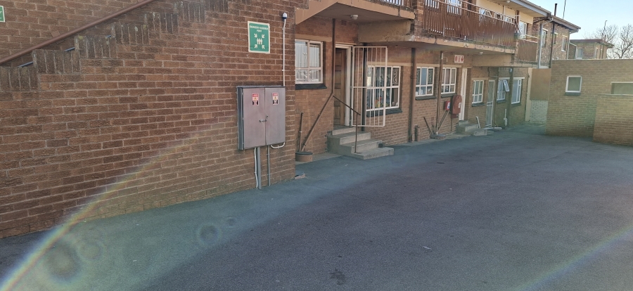 2 Bedroom Property for Sale in Kenmare Gauteng