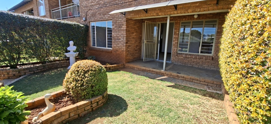 2 Bedroom Property for Sale in Wentworth Park Gauteng