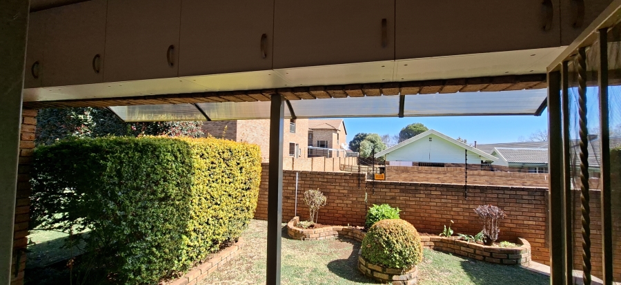 2 Bedroom Property for Sale in Wentworth Park Gauteng