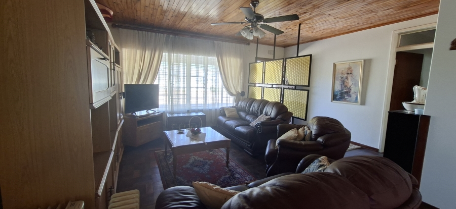 4 Bedroom Property for Sale in Wentworth Park Gauteng