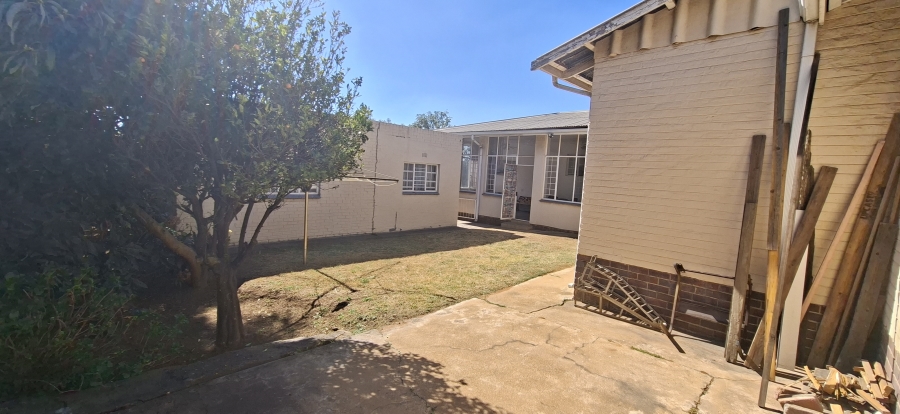 4 Bedroom Property for Sale in Wentworth Park Gauteng