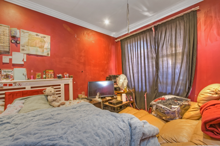 7 Bedroom Property for Sale in Mulbarton Gauteng