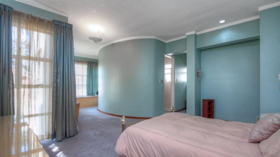 7 Bedroom Property for Sale in Lenasia South Gauteng