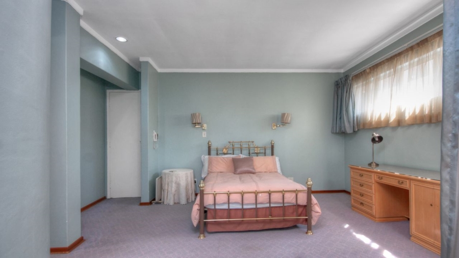 7 Bedroom Property for Sale in Lenasia South Gauteng