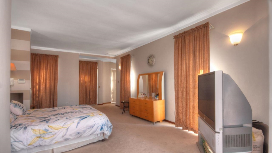 7 Bedroom Property for Sale in Lenasia South Gauteng