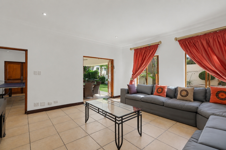 6 Bedroom Property for Sale in Woodmead Gauteng