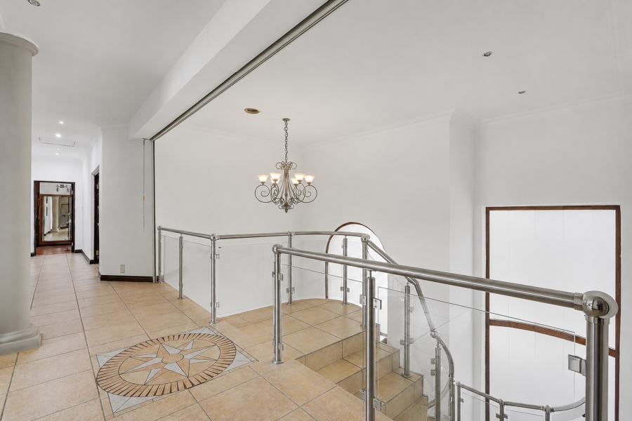 6 Bedroom Property for Sale in Woodmead Gauteng