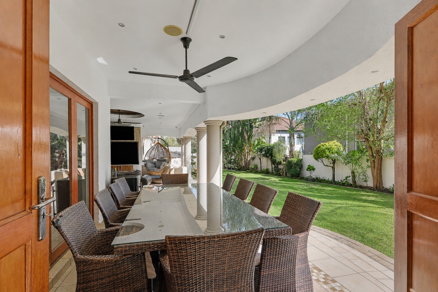 6 Bedroom Property for Sale in Woodmead Gauteng