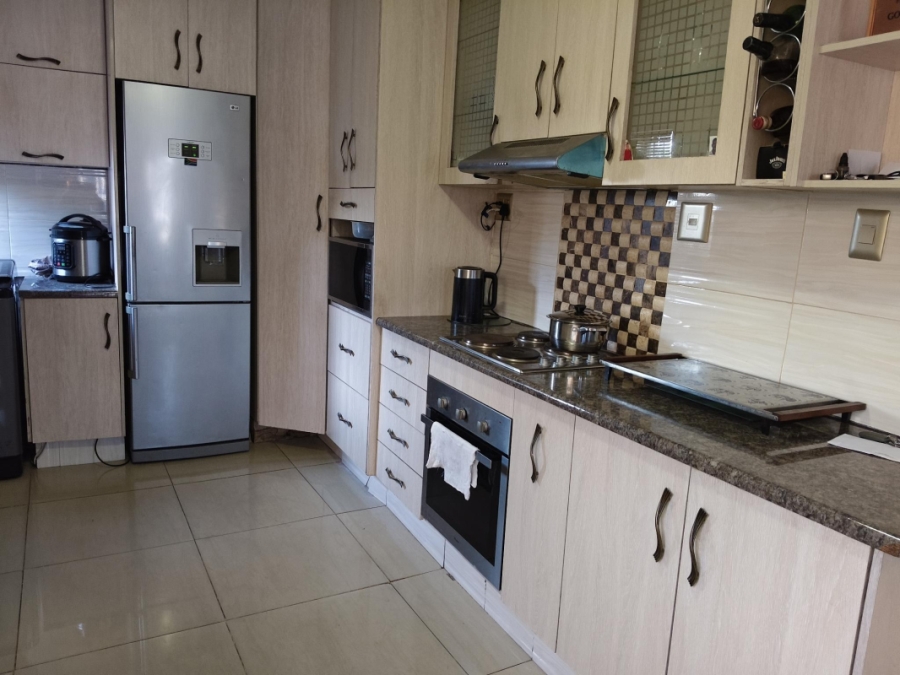 3 Bedroom Property for Sale in Klopperpark Gauteng