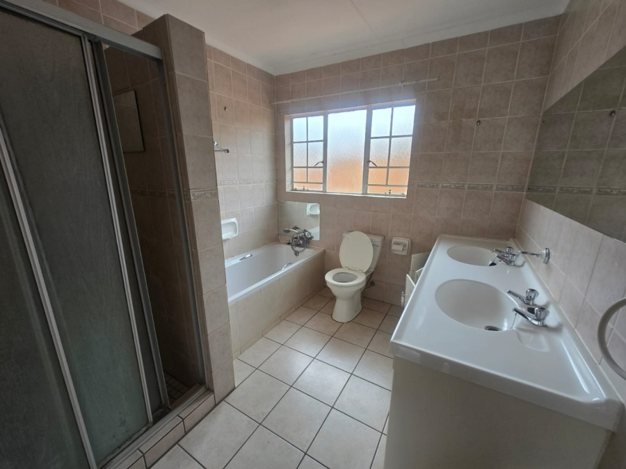 3 Bedroom Property for Sale in Montana Park Gauteng