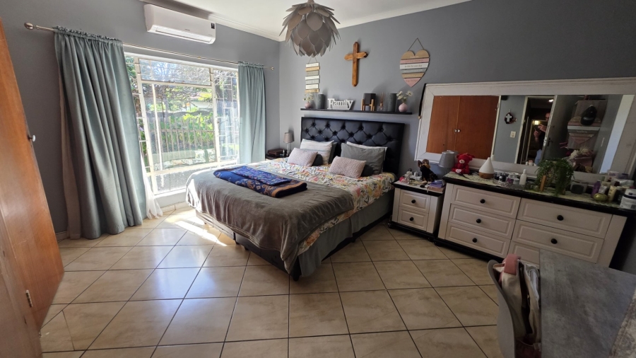3 Bedroom Property for Sale in Sinoville Gauteng
