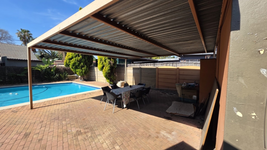 3 Bedroom Property for Sale in Sinoville Gauteng