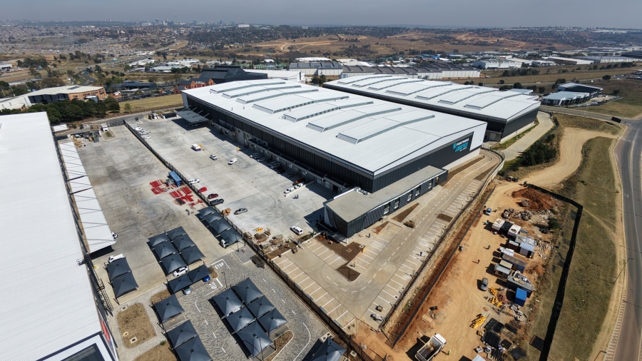 To Let Commercial Property for Rent in Longlake Gauteng