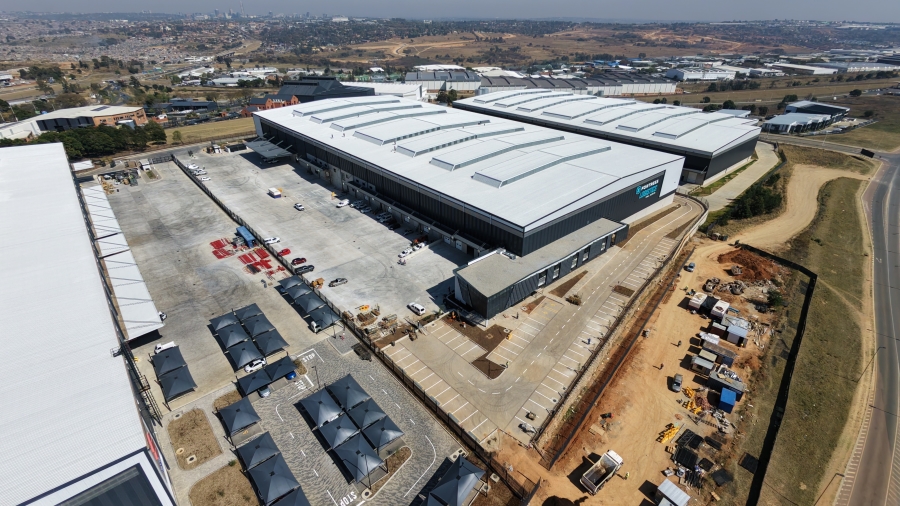 To Let Commercial Property for Rent in Longlake Gauteng