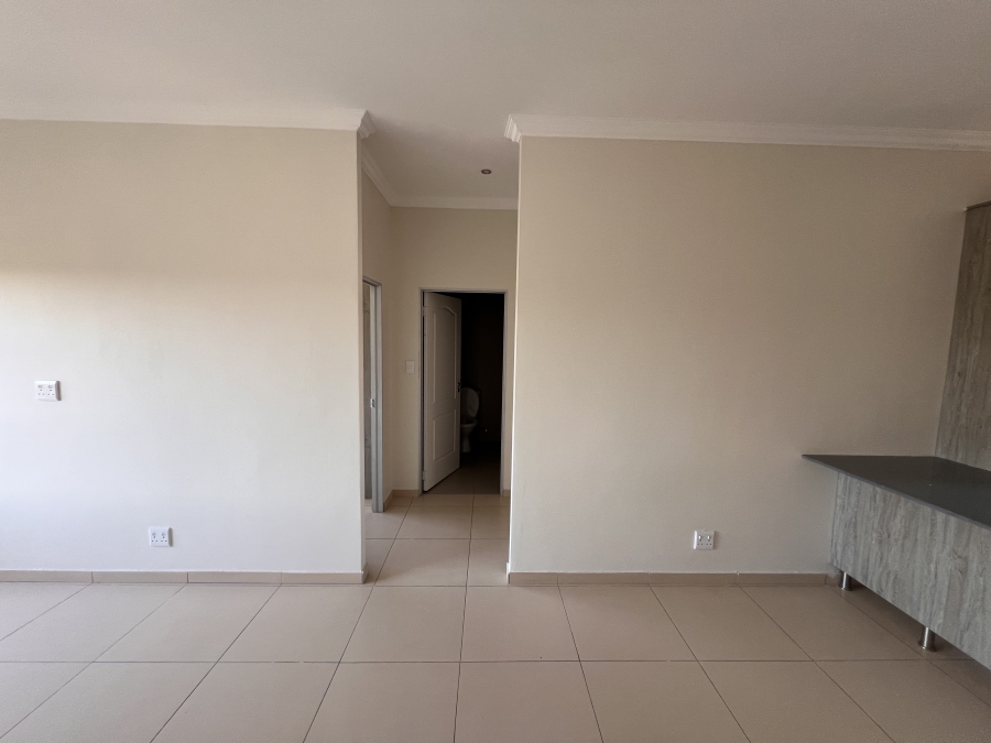 To Let 2 Bedroom Property for Rent in Ormonde Gauteng