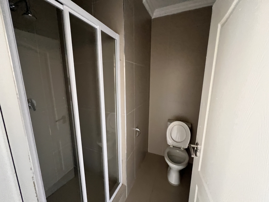 To Let 2 Bedroom Property for Rent in Ormonde Gauteng