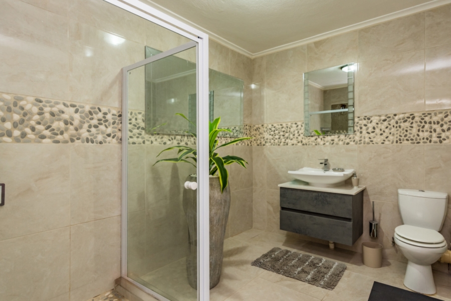 2 Bedroom Property for Sale in Monument Gauteng