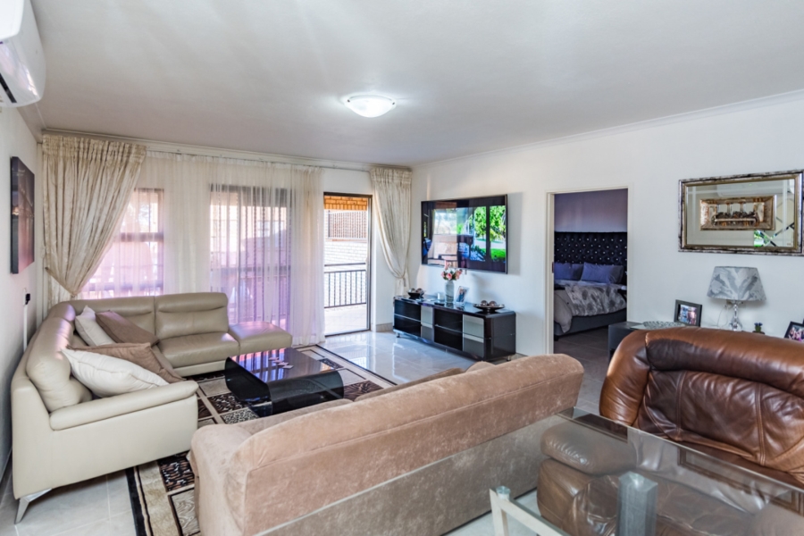 2 Bedroom Property for Sale in Monument Gauteng