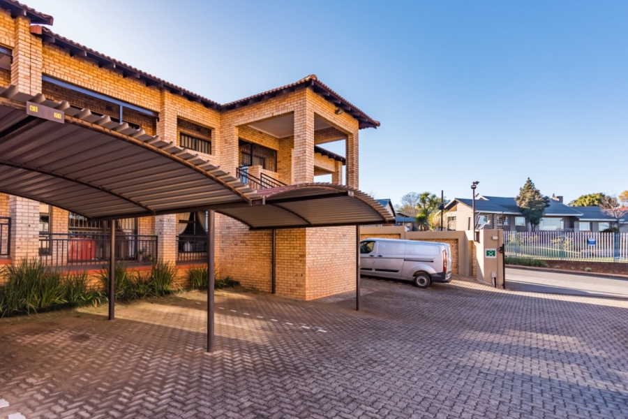 2 Bedroom Property for Sale in Monument Gauteng