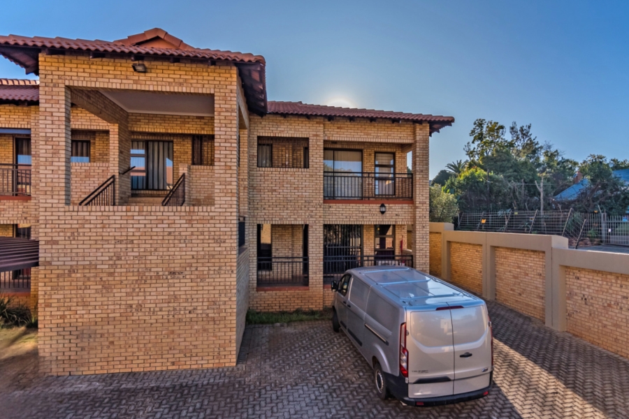 2 Bedroom Property for Sale in Monument Gauteng
