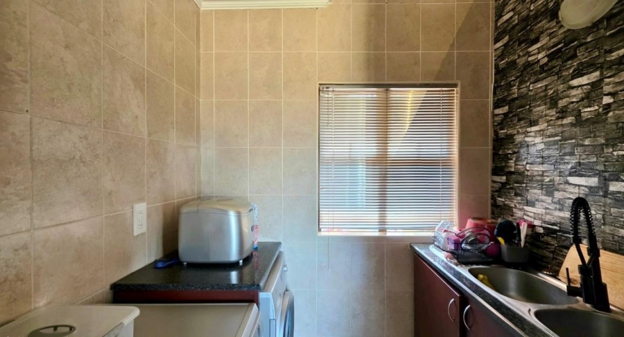 2 Bedroom Property for Sale in Zwartkop Golf Estate Gauteng