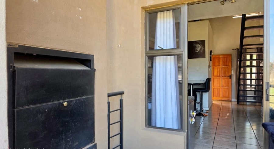 2 Bedroom Property for Sale in Zwartkop Golf Estate Gauteng