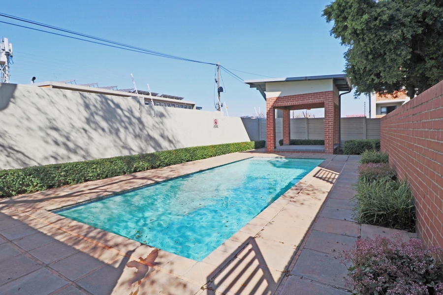 1 Bedroom Property for Sale in Ferndale Gauteng