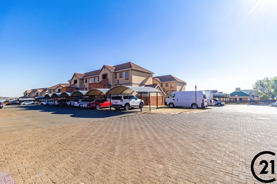 2 Bedroom Property for Sale in Terenure Gauteng