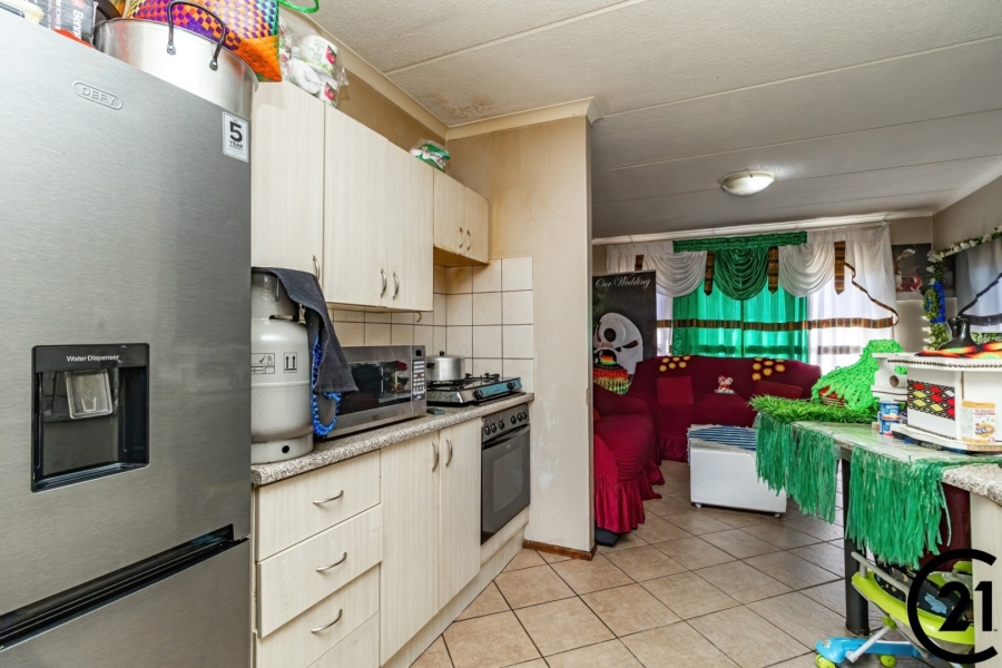 2 Bedroom Property for Sale in Terenure Gauteng