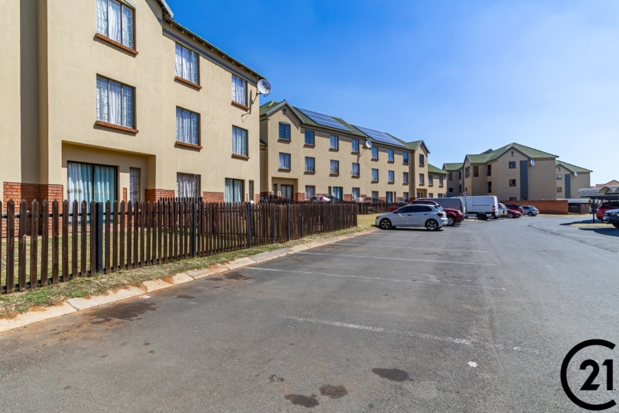 2 Bedroom Property for Sale in Terenure Gauteng